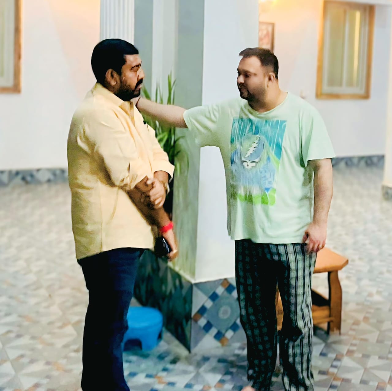 तेजस्वी यादव और अजय कुशवाहा
